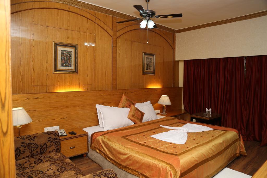 Meuse Jupiter Business And Luxury Hotel Nashik Δωμάτιο φωτογραφία